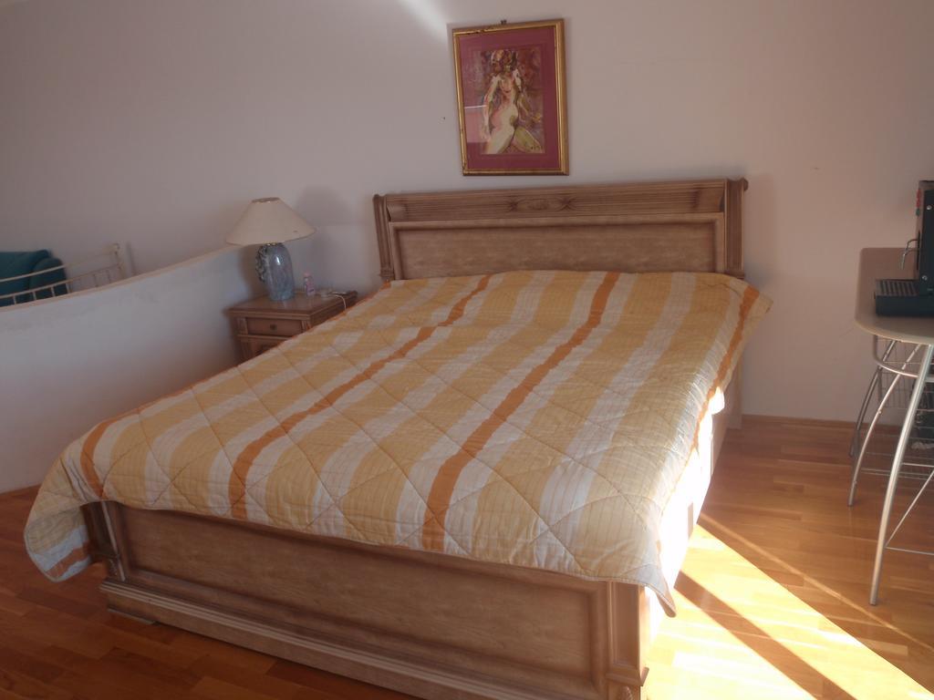 Apartment Mihaela *