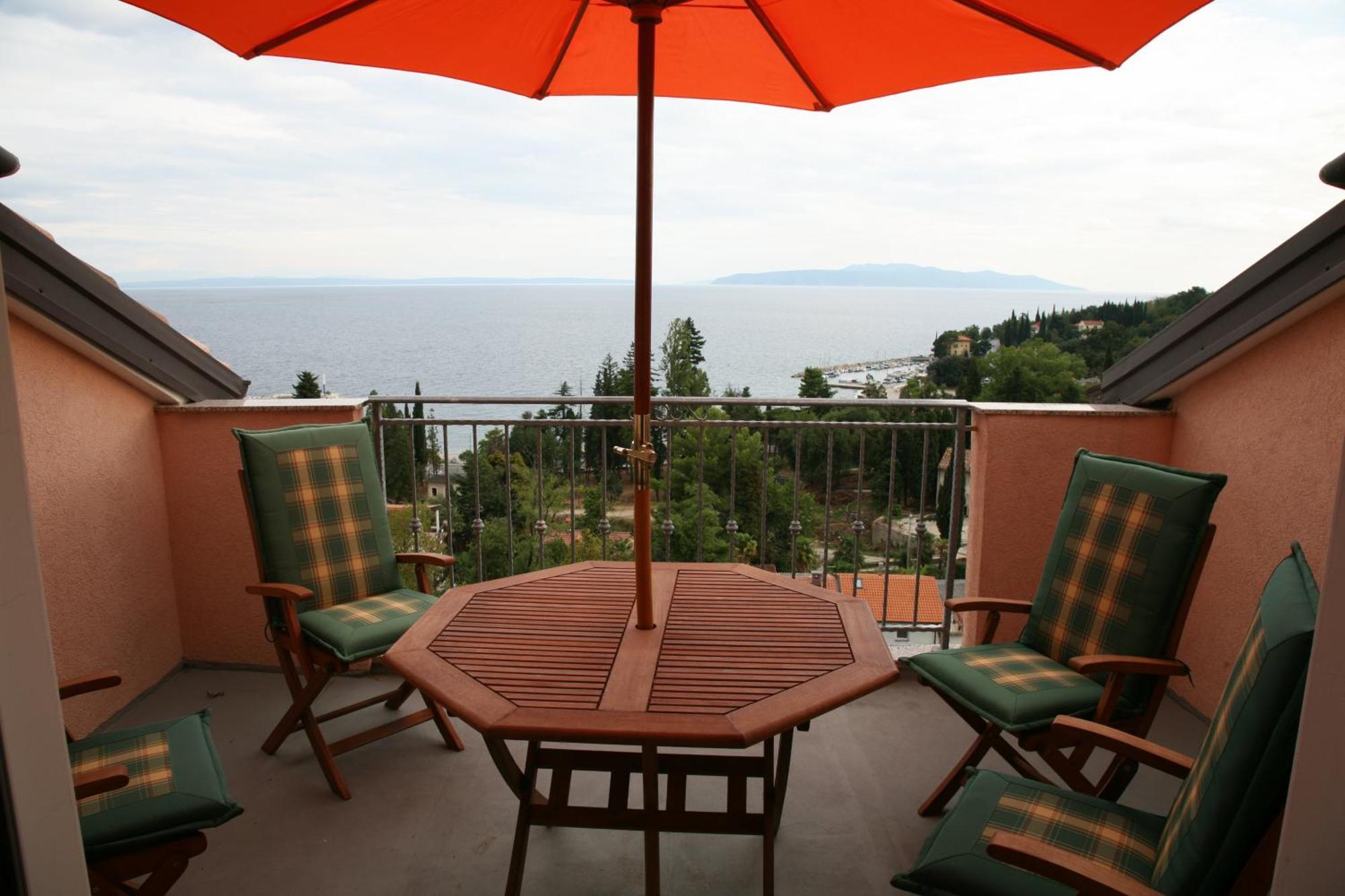 Apartment Mihaela *