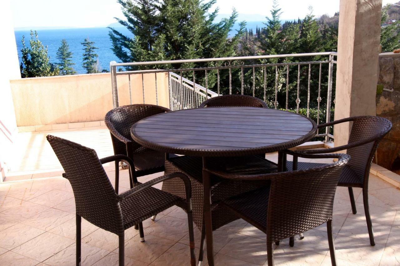 Mihaela Apartment