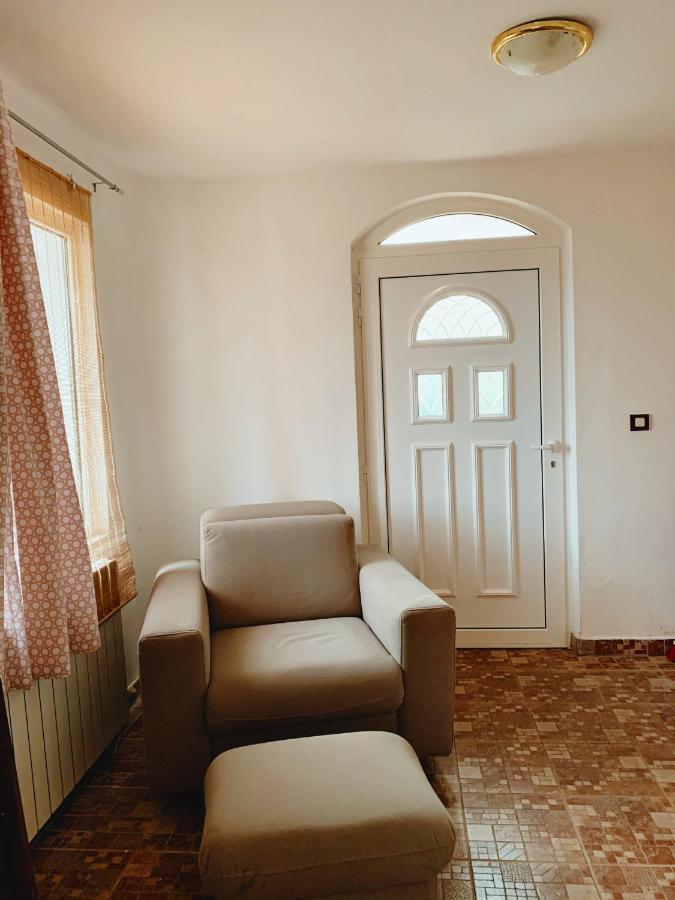 Mihaela Apartment